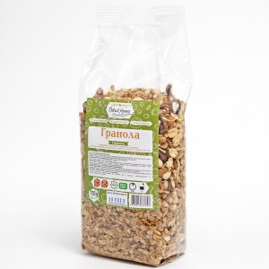 Granola with nuts in plastic packaging 750 g